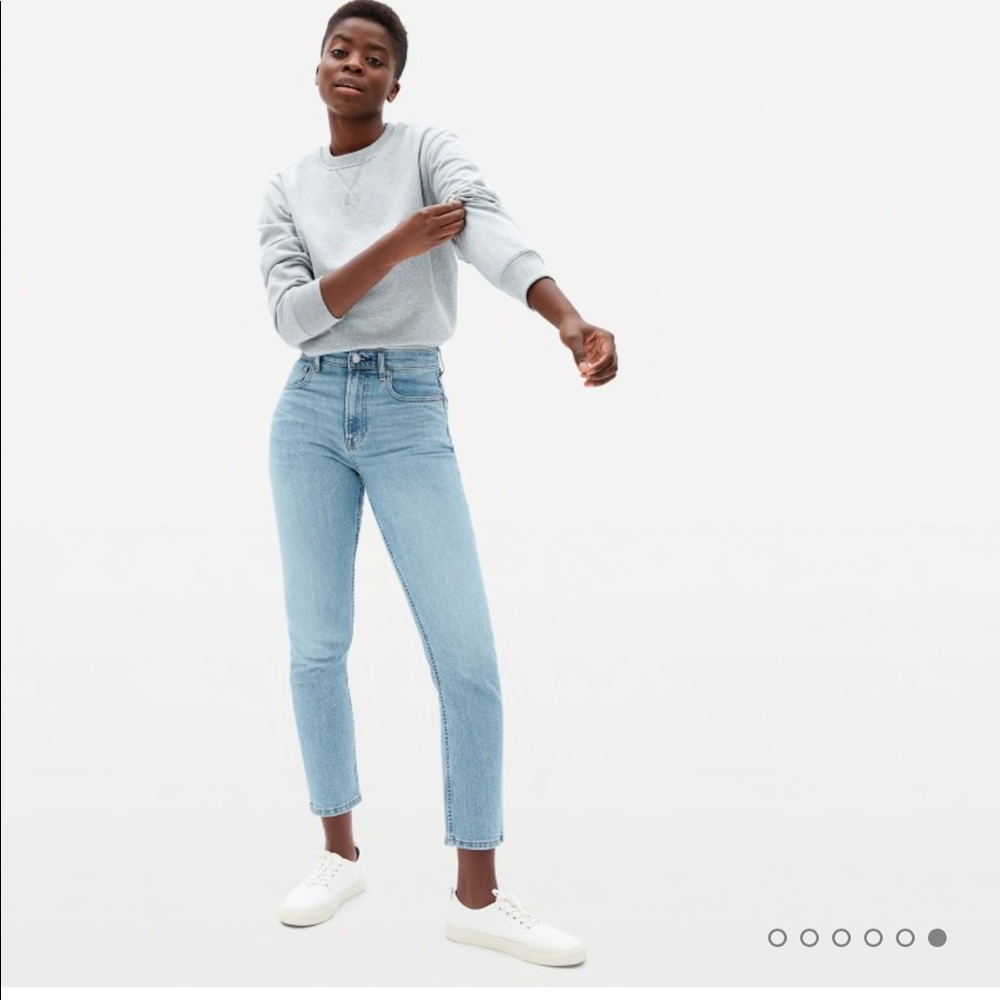 Everlane Cheeky Straight Jean in Sky Blue